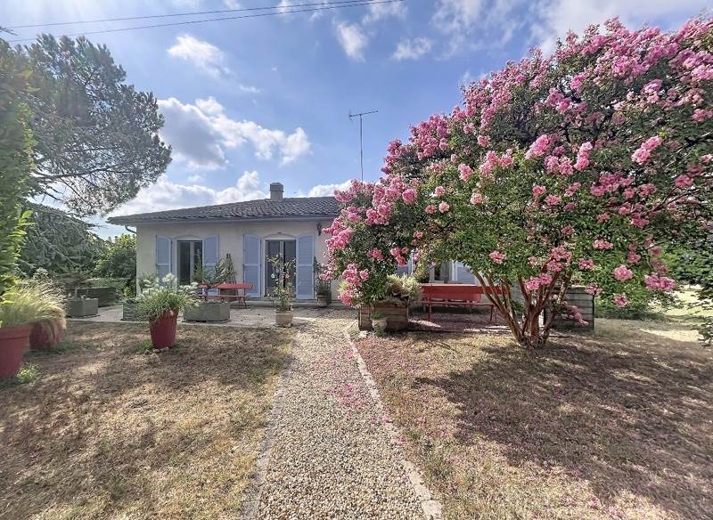 Vente Maison ST AIGULIN - 5 pièces -140 m² - (17360)