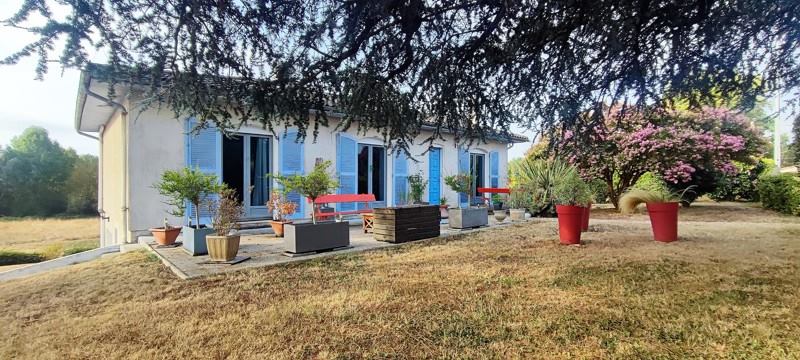 Vente Maison ST AIGULIN - 5 pièces -140 m² - (17360)