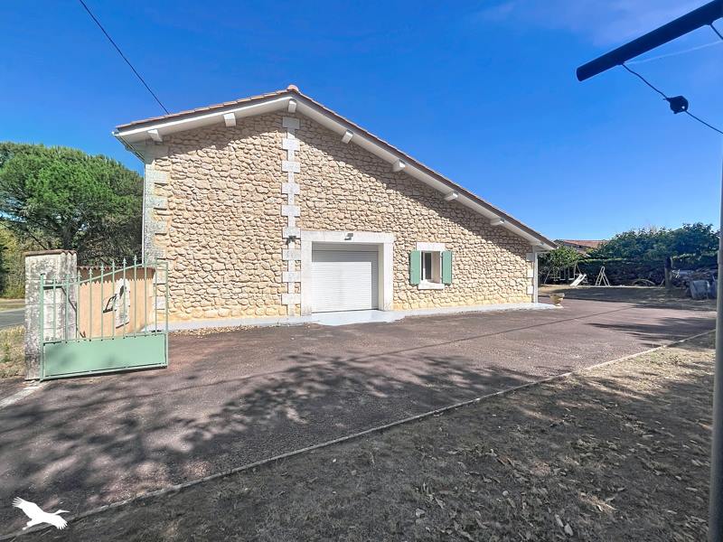 Vente Maison Saint-Aigulin - 4 pièces -115 m² - (17360)