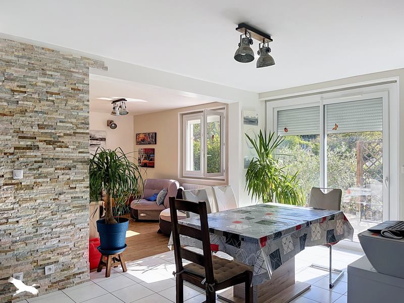 Vente Maison LA ROCHE CHALAIS - 4 pièces -100 m² - (24490)