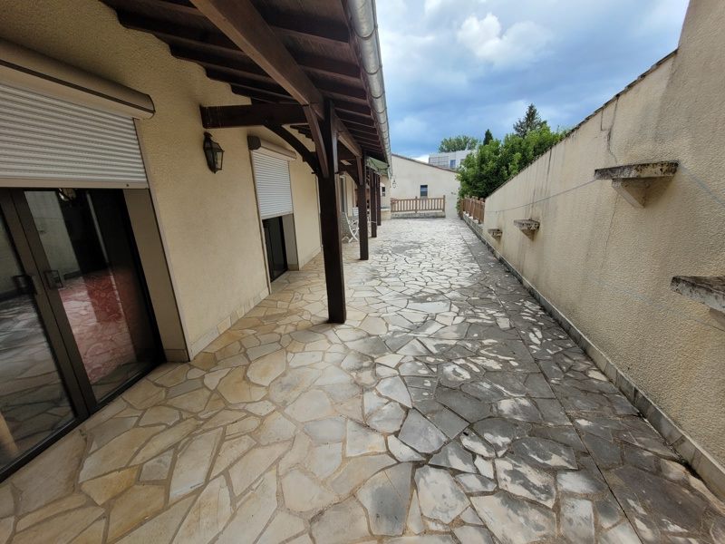 Vente Maison Ribérac - 20 pièces -190 m² - (24600)