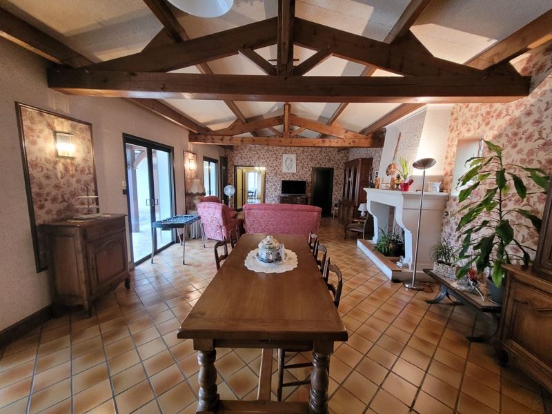 Vente Maison Ribérac - 20 pièces -190 m² - (24600)