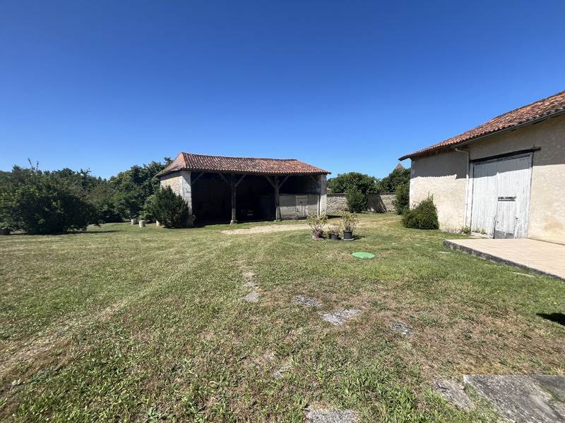 Vente Maison ST PRIVAT EN PERIGORD - 10 pièces -235 m² - (24410)