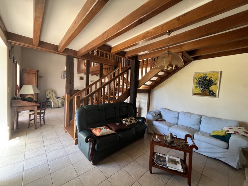 Vente Maison ST PRIVAT EN PERIGORD - 10 pièces -235 m² - (24410)