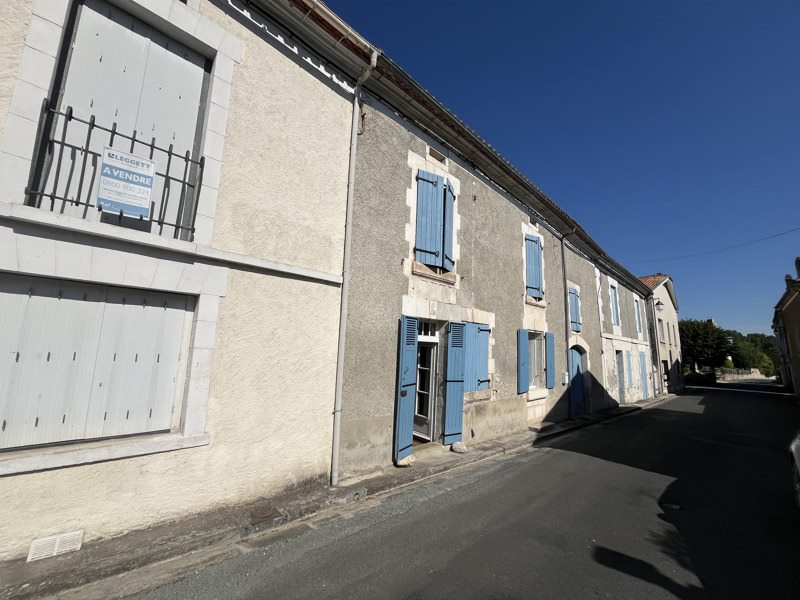 Vente Maison Champagne-et-Fontaine - 3 pièces -96 m² - (24320)