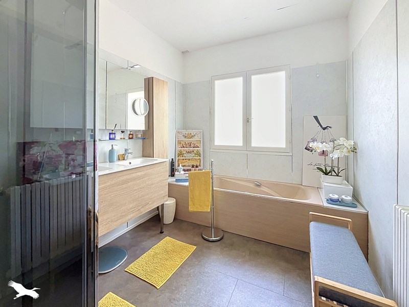 Vente Maison Saint-Martin-de-Ribérac - 6 pièces -162 m² - (24600)