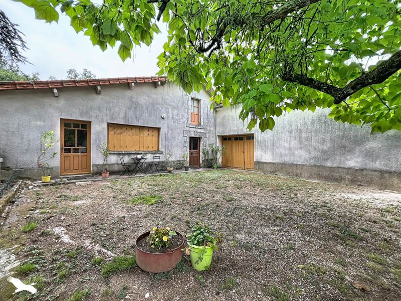 Vente Maison La Tour-Blanche-Cercles - 4 pièces -89 m² - (24320)