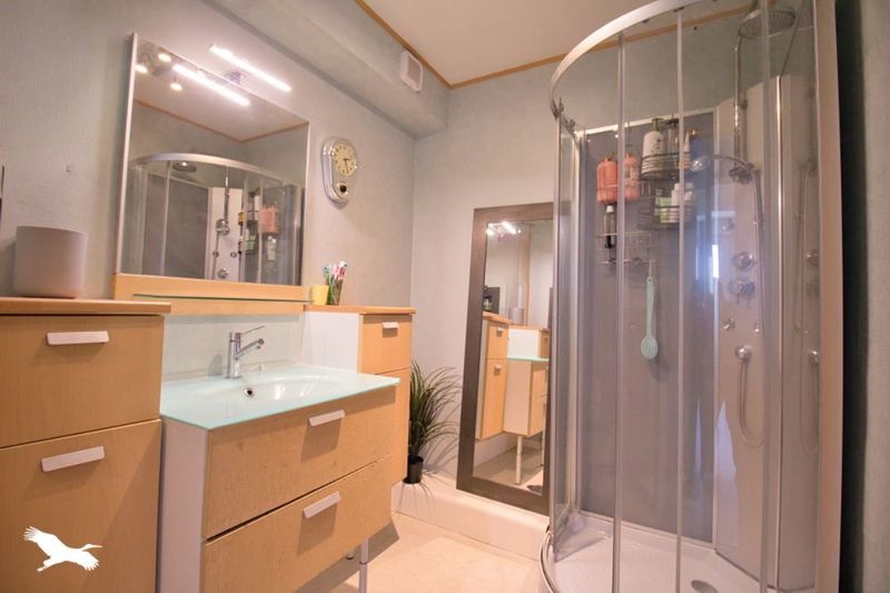 Vente Appartement LORIENT - 6 pièces -109 m² - (56100)