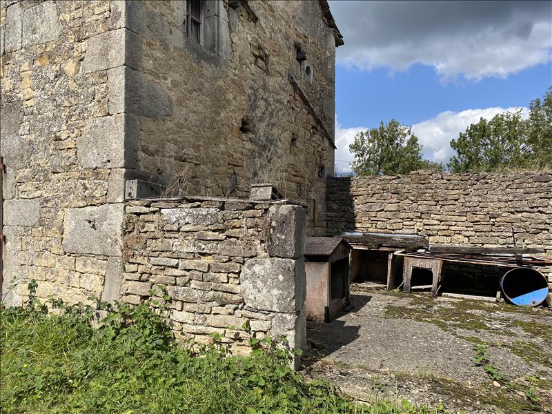 Vente Maison CASTANET - 2 pièces -189 m² - (82160)