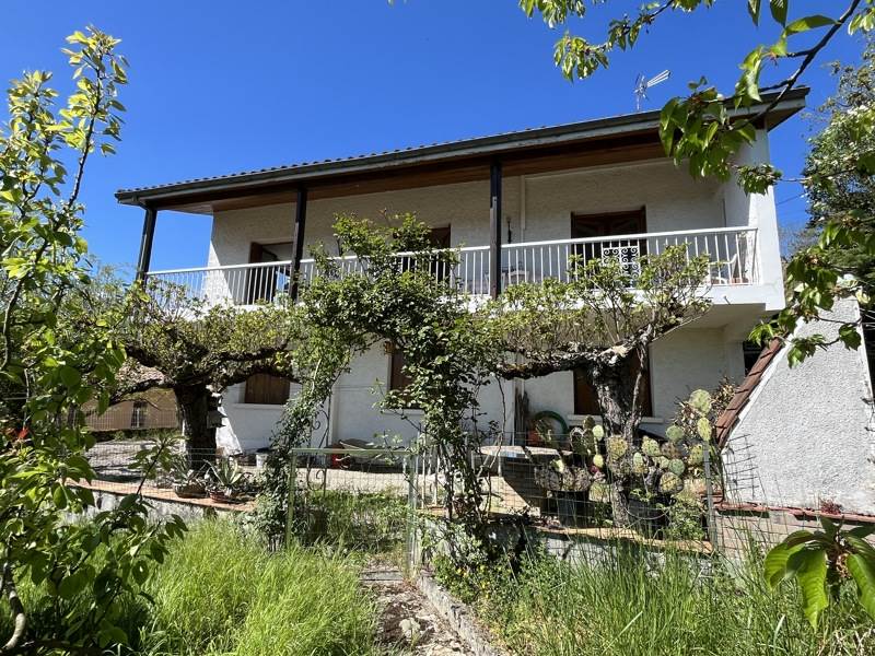 Vente Maison Villefranche-de-Rouergue - 5 pièces -130 m² - (12200)
