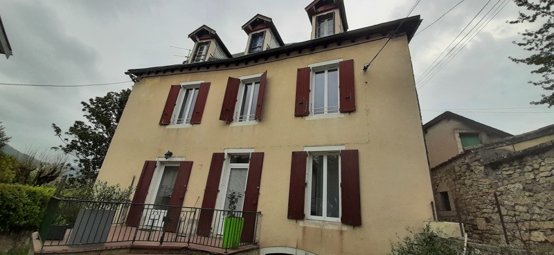 Vente Appartement VILLEFRANCHE DE ROUERGUE - 3 pièces -82 m² - (12200)