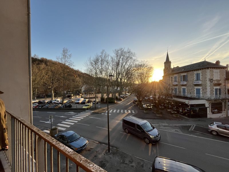 Vente Appartement VILLEFRANCHE DE ROUERGUE - 4 pièces -63,6 m² - (12200)