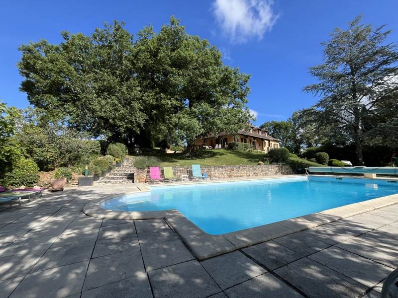 Vente Maison SAVIGNAC - 8 pièces -266 m² - (12200)