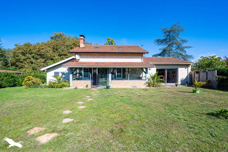 Maison 5 pièces 155 m² · à Sabres · 155 m² · 296 500 €