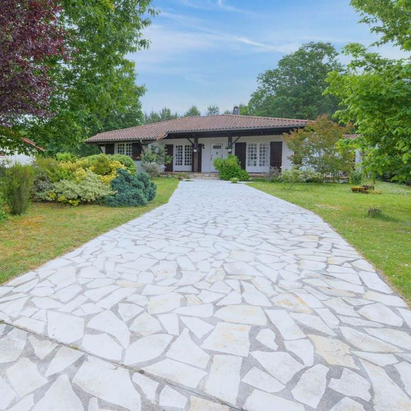 Maison 6 pièces 145 m² · à Labouheyre · 145 m² · 265 500 €
