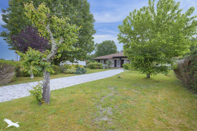 Vente Maison Labouheyre - 6 pièces -145 m² - (40210)