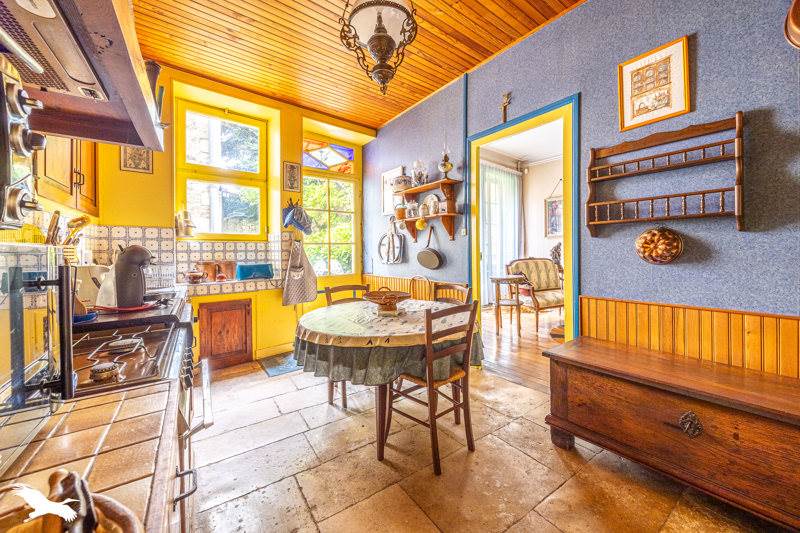 Vente Maison ST MAIXENT L ECOLE - 9 pièces -310 m² - (79400)