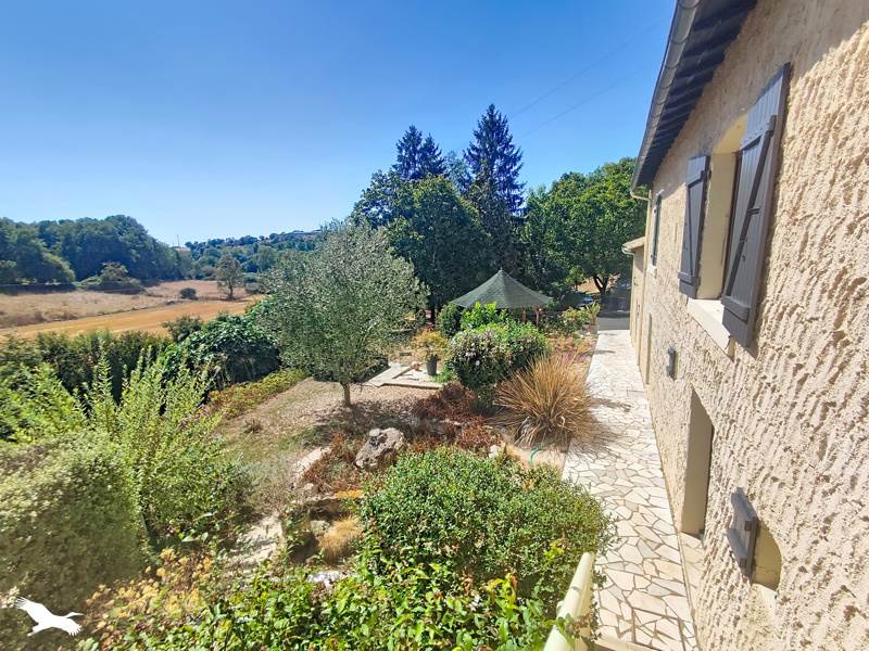 Vente Maison AZAY LE BRULE - 5 pièces -145 m² - (79400)
