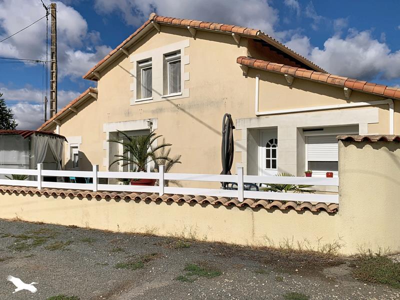 Vente Maison ST GERMIER 79340 4 pièces - 120 m²