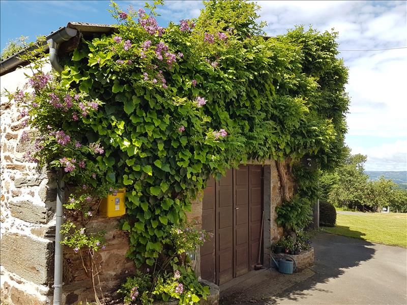 Vente Maison ST CONSTANT FOURNOULES - 7 pièces -190 m² - (15600)