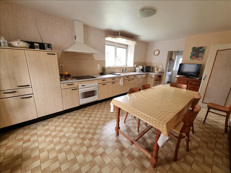 Vente Maison ST CONSTANT FOURNOULES - 7 pièces -190 m² - (15600)
