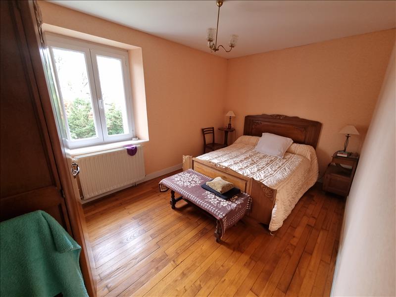 Vente Maison ST CONSTANT FOURNOULES - 7 pièces -190 m² - (15600)