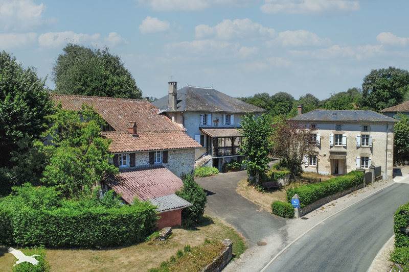Vente Maison LAURESSES - 10 pièces -282 m² - (46210)