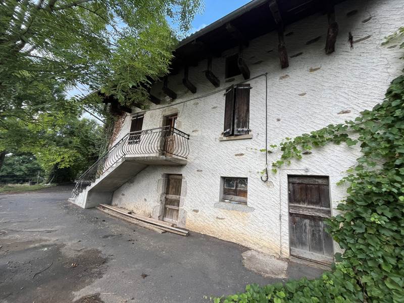 Vente Maison LEYNHAC - 5 pièces -150 m² - (15600)