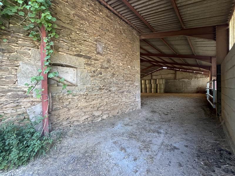 Vente Maison LEYNHAC - 5 pièces -150 m² - (15600)