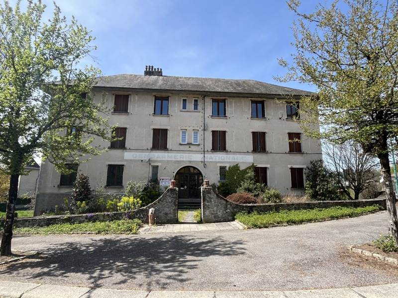 Vente Maison LATRONQUIERE - 19 pièces -456 m² - (46210)