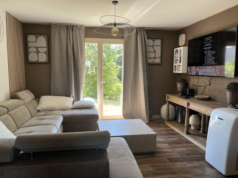 Vente Maison MARCOLES - 4 pièces -90 m² - (15220)