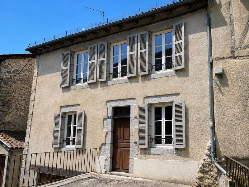 Vente Maison Laroquebrou - 4 pièces -109 m² - (15150)