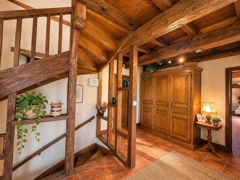 Vente Maison Saint-Étienne-de-Maurs - 7 pièces -230 m² - (15600)