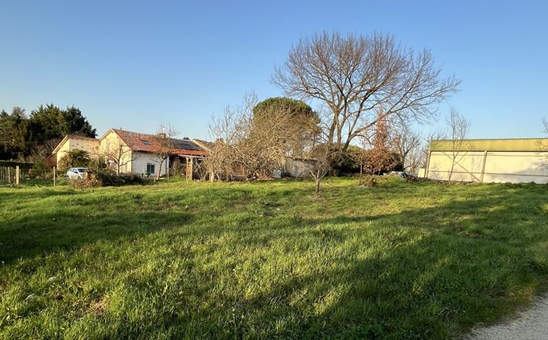 Vente Terrain MONTECH - -1110 m² - (82700)
