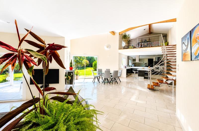 Vente Maison MONTECH - 6 pièces -168 m² - (82700)