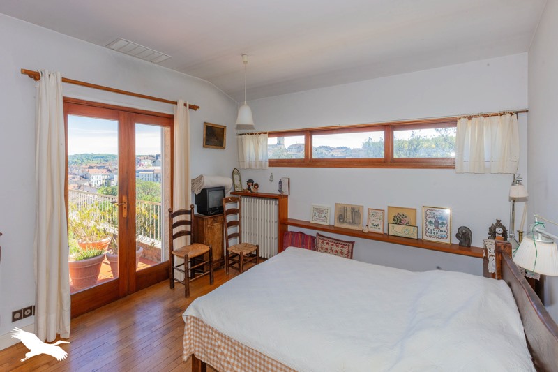 Vente Maison AUCH - 9 pièces -294 m² - (32000)