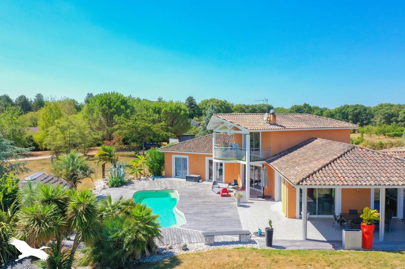 Vente Maison ST JEAN POUTGE - 5 pièces -210 m² - (32190)
