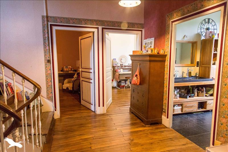 Vente Maison BOURGANEUF - 8 pièces -300 m² - (23400)