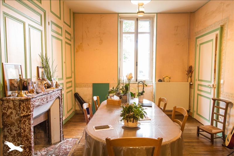 Vente Maison BOURGANEUF - 8 pièces -300 m² - (23400)