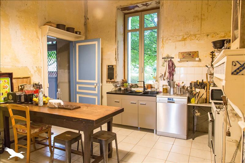 Vente Maison BOURGANEUF - 8 pièces -300 m² - (23400)