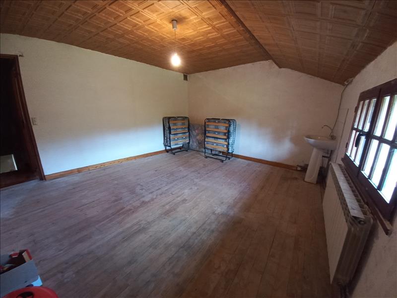Vente Maison ST HILAIRE LE CHATEAU - 4 pièces -97 m² - (23250)