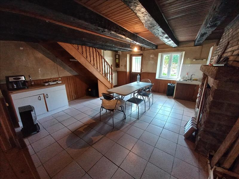 Vente Maison ST HILAIRE LE CHATEAU - 4 pièces -97 m² - (23250)