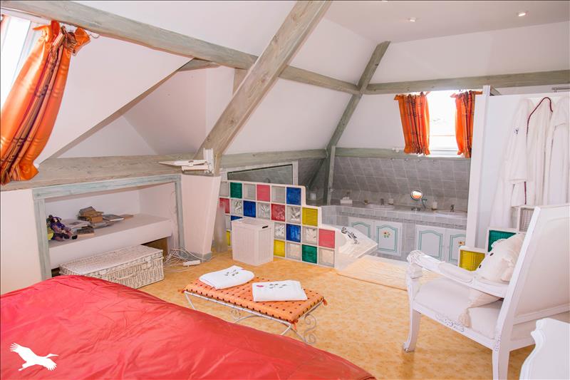 Vente Maison MONTBOUCHER - 10 pièces -316 m² - (23400)