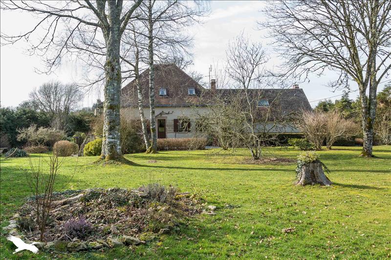 Vente Maison MONTBOUCHER - 10 pièces -316 m² - (23400)