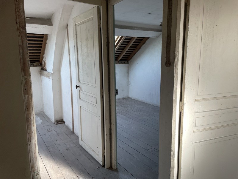 Vente Maison ST PIERRE BELLEVUE - 8 pièces -254 m² - (23460)