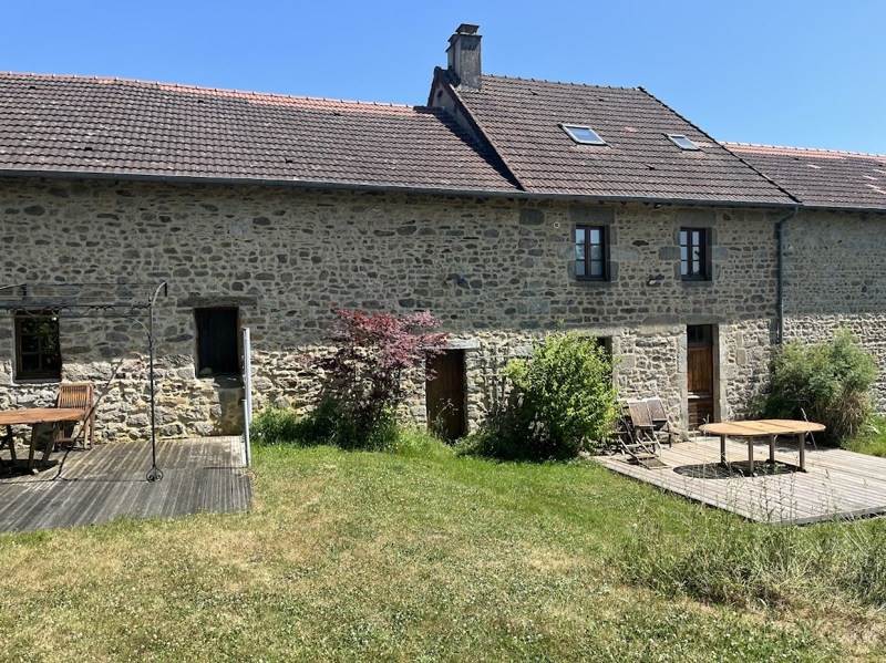 Vente Maison ST HILAIRE LE CHATEAU - 8 pièces -182 m² - (23250)
