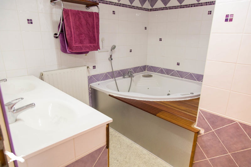 Vente Maison ST HILAIRE LE CHATEAU - 8 pièces -260 m² - (23250)