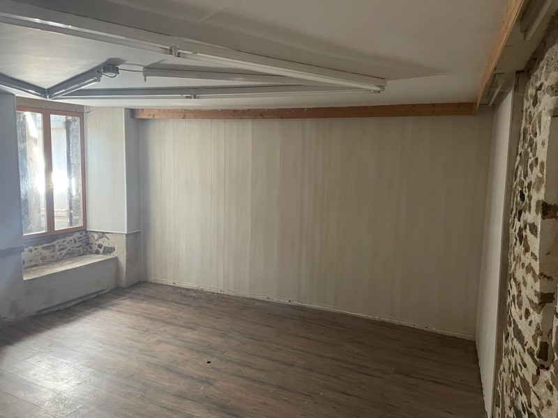 Vente Immeuble BOURGANEUF - -  309,9 m² - (23400)