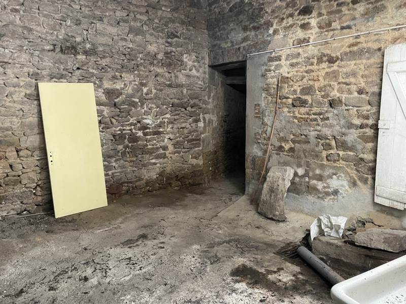 Vente Immeuble BOURGANEUF - -  309,9 m² - (23400)