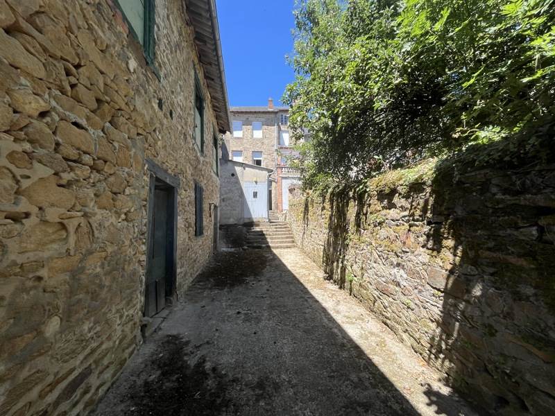 Vente Immeuble BOURGANEUF - -  263 m² - (23400)